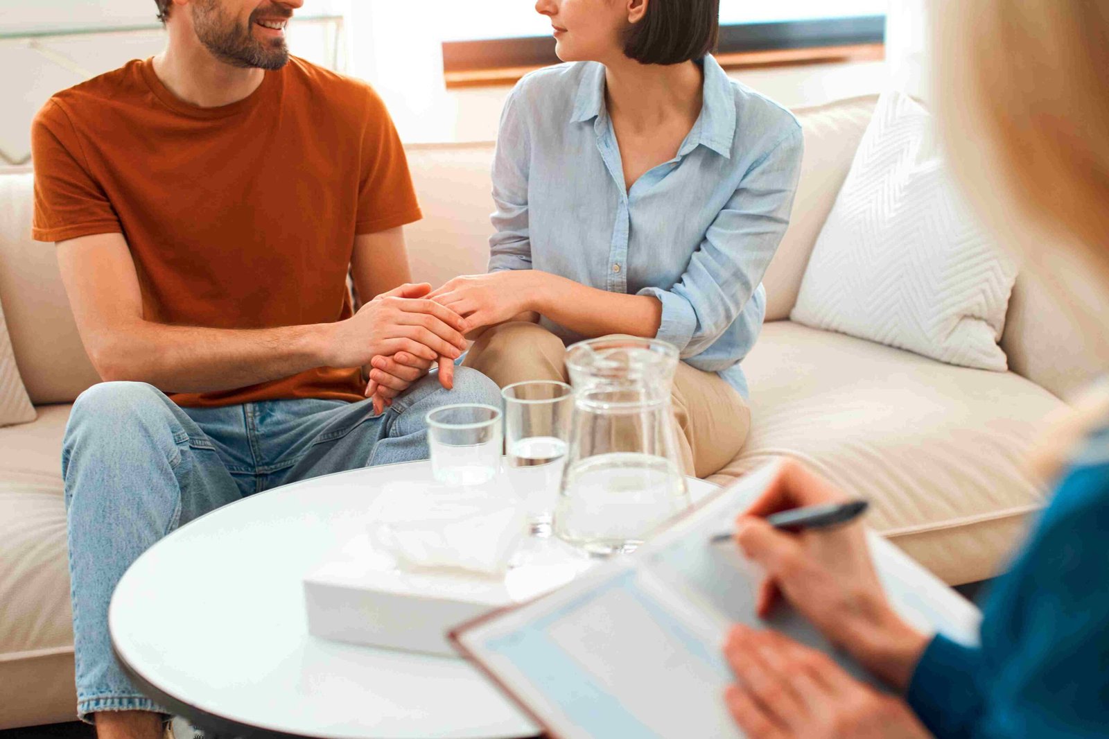 at-the-psychologist-2025-04-02-03-44-24-utc_11zon